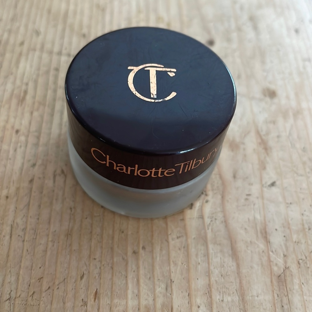 Charolette Tilbury Eyes to Mesmerise
